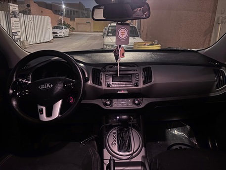 Olaya, Vehicles, Cars & Trucks , SAR 42000,  Kia Sportage,  2015,  Automatic,  147000 KM,    White | 2.0L | Mint Condition | 147K KM | SAR 42,000