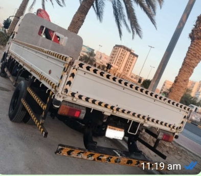 Manama, Vehicles, Cars & Trucks , Mahindra Scorpio,  2016,  Manual,  115000 KM,   Hino Six Wheel With Crane.