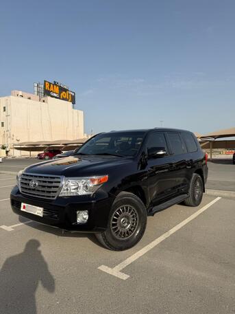 Manama, Vehicles, Cars & Trucks , BHD 9900,  TOYOTA LAND CRUISER GX.R,  2012,  Automatic,  300000 KM,    For Sale