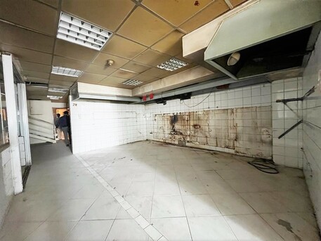 Sanad, Shops, BHD 2500,  Restaurant | Showroom For Rent In Buhair, Facing Highway