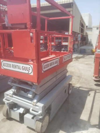 Dubai, Machinery, USD 1782,  Used Scissor Lift Machines For Sale