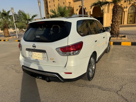Riyadh, Vehicles, Cars & Trucks , SAR 28000,  Nissan Pathfinder,  2013,  Automatic,  238 KM,  Pathfinder Full Options