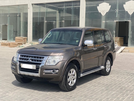 Manama, Vehicles, Cars & Trucks , BHD 4400,  Mitsubishi Pajero,  2016,  Automatic,  141100 KM,   GLS  (Grey)