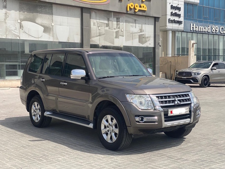 Manama, Vehicles, Cars & Trucks , BHD 4400,  Mitsubishi Pajero,  2016,  Automatic,  141100 KM,   GLS  (Grey)