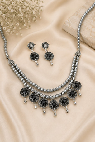 Gurgaon, Jewelry, INR .01000.00,  Belle Edge Oxidised Pearl Necklace Set