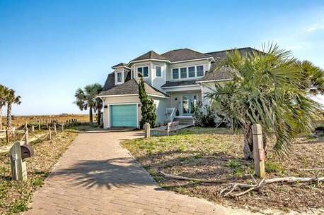 New York, Holiday/Vacation Rentals, USD 200/day,  300 Sq. Meter,  Pet Friendly Vacation Rentals On Bald Head Island Make Family Trips More Fun