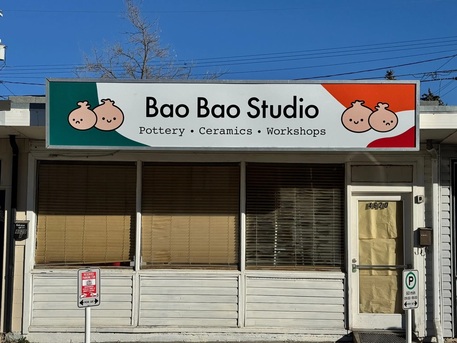 New York, Business, Custom Business Signs Calgary For Brand Visibility