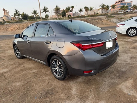 Madinah, Vehicles, Cars & Trucks , SAR 40000,  Toyota Corolla,  2018,  Automatic,  400000 KM,    GLI For Sale