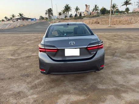 Madinah, Vehicles, Cars & Trucks , SAR 40000,  Toyota Corolla,  2018,  Automatic,  400000 KM,    GLI For Sale