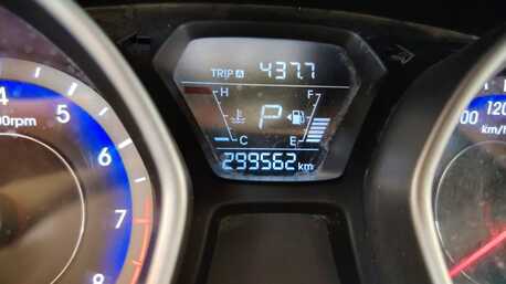 Rabigh, Vehicles, Cars & Trucks , SAR 25000,  Hyundai Elantra,  2014,  Automatic,  299600 KM,  Due To Final Exit