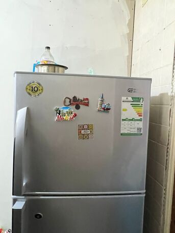 Mumbai, Household Items, SAR 500,  Refrigerator And Cooking Range.