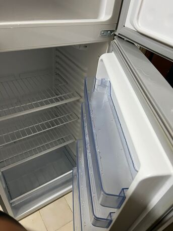 Mumbai, Household Items, SAR 500,  Refrigerator And Cooking Range.