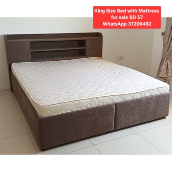 Manama, Furniture, BHD 57,  ✅️ King Size Bed With Mattress For Sale In Good Condition With Delivery