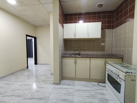 East Riffa, Apartments, Flats, Houses & Villas, BHD 170/year,  1 BR,  East Riffa:- Spacious Semifurnished Studio Flat On Rent With Unlimited Ewa..