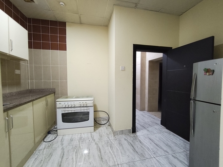 East Riffa, Apartments, Flats, Houses & Villas, BHD 170/year,  1 BR,  East Riffa:- Spacious Semifurnished Studio Flat On Rent With Unlimited Ewa..
