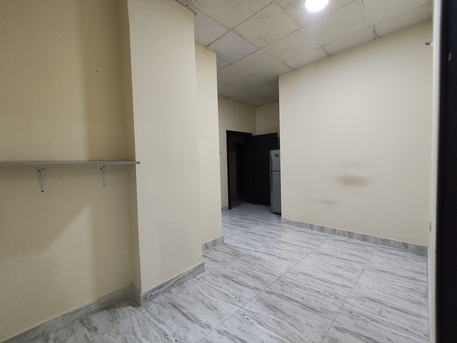 East Riffa, Apartments, Flats, Houses & Villas, BHD 170/year,  1 BR,  East Riffa:- Spacious Semifurnished Studio Flat On Rent With Unlimited Ewa..