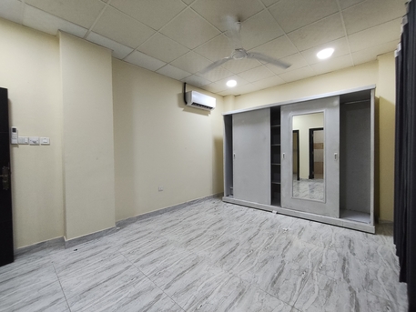 East Riffa, Apartments, Flats, Houses & Villas, BHD 170/year,  1 BR,  East Riffa:- Spacious Semifurnished Studio Flat On Rent With Unlimited Ewa..