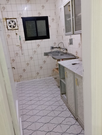 Jeddah, Apartments, Flats, Houses & Villas, 2 BR,  100 Sq. Meter,  2-Bedroom Flat For Rent In Hera St. Al Nuzha Small Family Or Bachelor