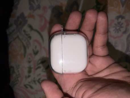 Riyadh, Electronics, SAR 400,  Airpods 4