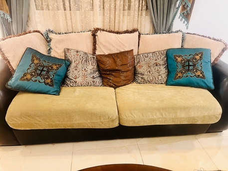 Dammam, Furniture, SAR 1500,  High-Quality 7-Seater Sofa Set + Center Table For Sale!