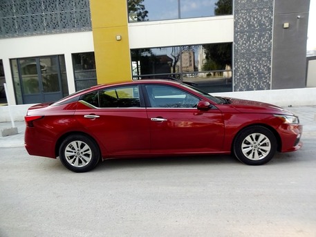 Manama, Vehicles, Cars & Trucks , BHD 11,  Nissan Altima,  2020,  Automatic,  94000 KM,  First Owner, Agency Maintained, New Shape - Quick Sale