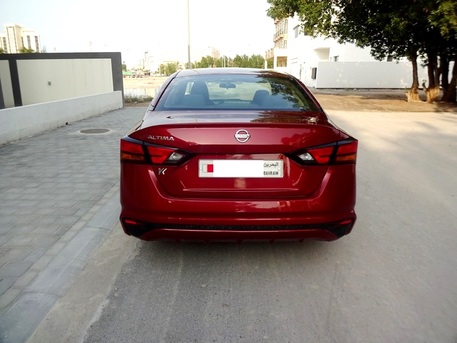Manama, Vehicles, Cars & Trucks , BHD 11,  Nissan Altima,  2020,  Automatic,  94000 KM,  First Owner, Agency Maintained, New Shape - Quick Sale