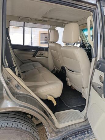Jeddah, Vehicles, Cars & Trucks , SAR 400000,  Mitsubishi Pajero,  2015,  Automatic,  145500 KM,    3,5l  V6 GLS