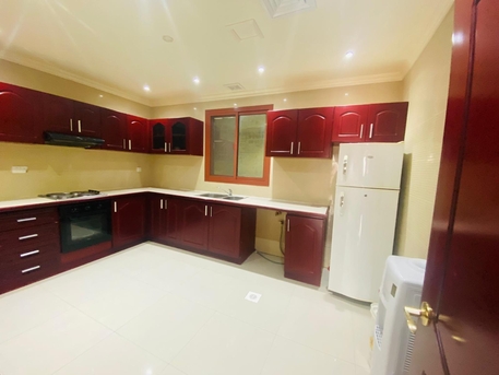 Juffair, Apartments, Flats, Houses & Villas, BHD 330/year,  2 BR,  Gorgeous Fully Furnished Flat 2 Bhk Juffair Just For 330 Bhd
