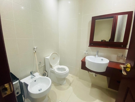 Juffair, Apartments, Flats, Houses & Villas, BHD 330/year,  2 BR,  Gorgeous Fully Furnished Flat 2 Bhk Juffair Just For 330 Bhd