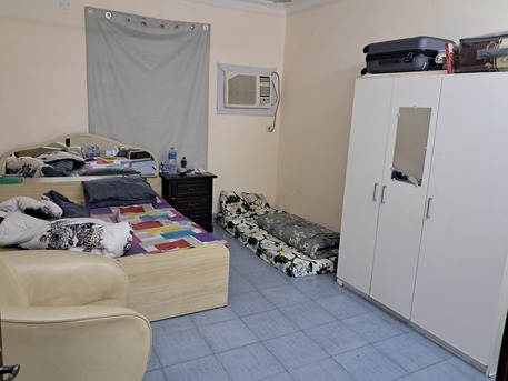 Tubli, Housing Exchanges, BHD 85/month,  2 BR,  0 Sq. Meter,  Family Flat Sharing One Room With Electricity &furniture...