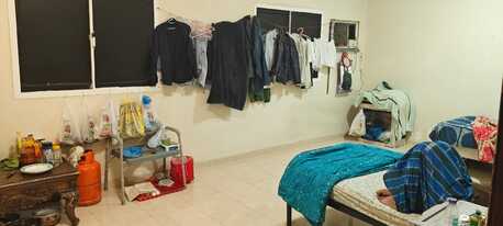 Dammam, Rooms for Rent, SAR 1000/month,  Single Bed Room With Small Hall And Separate Wash Room  And 2 Beds And 1 AC Available