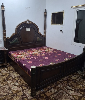 Jeddah, Furniture, SAR 100,  Urgent Sale - Double Bed , SR 100 , 2mtr X 2 Mtr  With Medicated Mattress - Final Offer