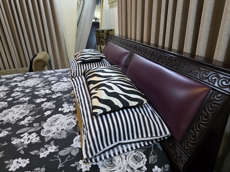 Jeddah, Furniture, SAR 1500,  Complete Bed Set In Excellent Conditon
