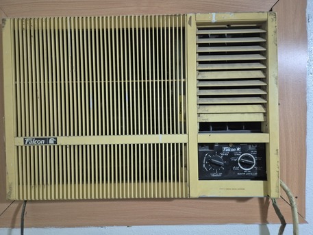 Riyadh, Air Conditioners, SAR 11,  Sale For 2Ac...1Fridge