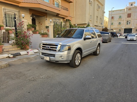 Riyadh, Vehicles, Cars & Trucks , SAR 50000,  Ford Expedition 2014 Limited &ndash; Excellent Condition (Fully Maintained),  2014,  Automatic,  332000 KM,