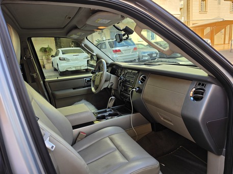 Riyadh, Vehicles, Cars & Trucks , SAR 50000,  Ford Expedition 2014 Limited &ndash; Excellent Condition (Fully Maintained),  2014,  Automatic,  332000 KM,