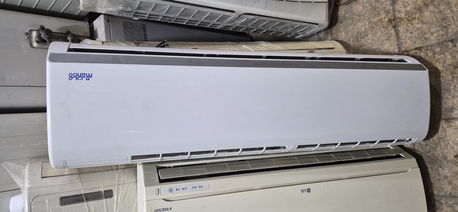 Riyadh, Air Conditioners, SAR 650,  "Breathe Easy! 😎 Pre-Loved ACs At Unbeatable Prices!"