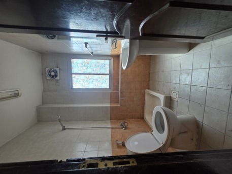 Adliya, Apartments, Flats, Houses & Villas, BHD 275/month,  3 BR,  £2BATHROOM Hall Kitchen Without Electricity Car Parking Balcony