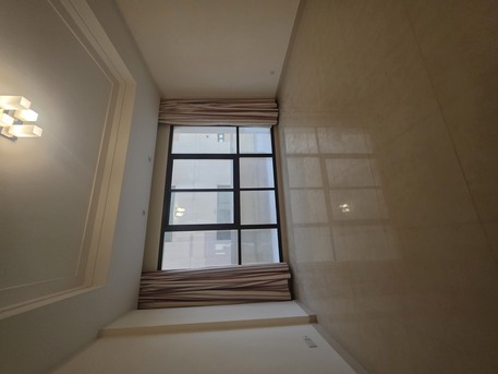 Burhama, Apartments, Flats, Houses & Villas, BHD 240/month,  1 BR,  *1BATHROOM Hall Kitchen Open With Electricity Car Parking
