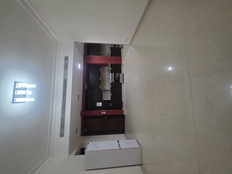 Burhama, Apartments, Flats, Houses & Villas, BHD 240/month,  1 BR,  *1BATHROOM Hall Kitchen Open With Electricity Car Parking