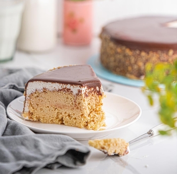 Ghirnatah, Jobs, Pastry Chef (Full Time)