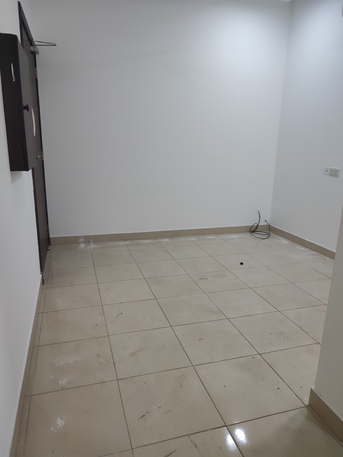 Manama, Apartments, Flats, Houses & Villas, BHD 200/year,  1 BR,  Gorgeous Semi Furnished 1 Bhk With Ewa At Gafool.