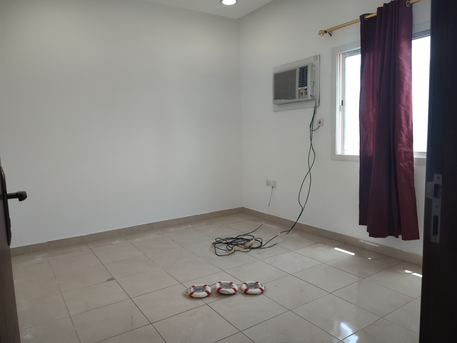 Manama, Apartments, Flats, Houses & Villas, BHD 200/year,  1 BR,  Gorgeous Semi Furnished 1 Bhk With Ewa At Gafool.