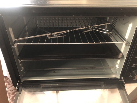 Riyadh, Appliances, SAR 100,  Electric Oven 60L With Fan For Urgent Sale.
