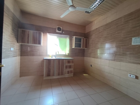 Manama, Apartments, Flats, Houses & Villas, BHD 160/year,  2 BR,  Salhiya:- 2Bhk Unfurnished Flat On Rent..