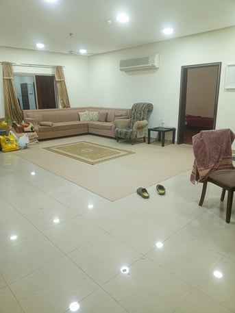 Hidd, Bedspace For Rent, BHD 70/month,  Bedspace Sharing With 1 Person Executive**Pakistani