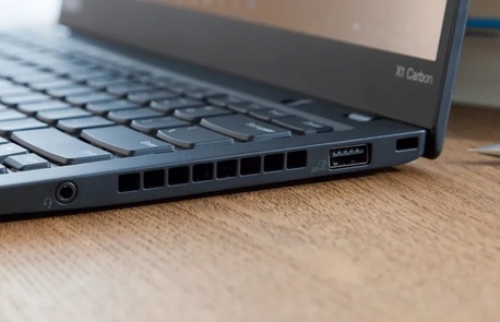 Manama, Computers, BHD 88,  Lenovo X1 Carbon Thinner Core I7 Laptop Same As New Condition 14" FHD IPS Display 88/-BD