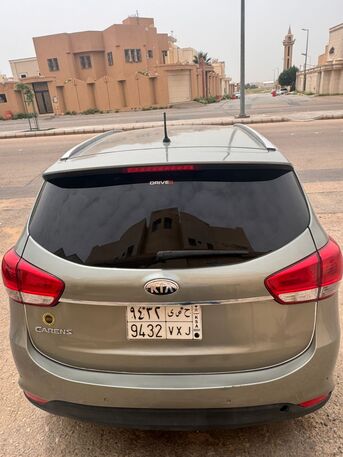 Buraidah, Vehicles, Cars & Trucks , SAR 28000,  Kia Carens 2014 Full Option,  2014,  Automatic,  240000 KM,