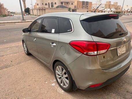 Buraidah, Vehicles, Cars & Trucks , SAR 28000,  Kia Carens 2014 Full Option,  2014,  Automatic,  240000 KM,