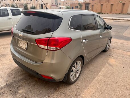 Buraidah, Vehicles, Cars & Trucks , SAR 28000,  Kia Carens 2014 Full Option,  2014,  Automatic,  240000 KM,